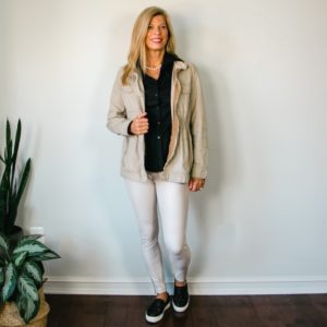 10 Casual Chic Outfits with Leggings | Women over 50