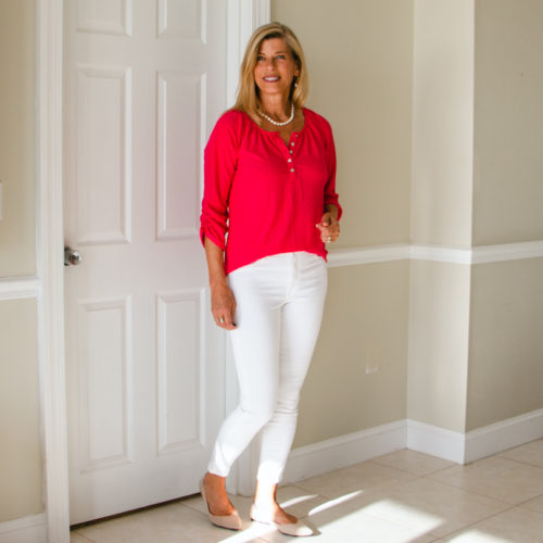 Top Fashion Balance Bright Colors with a Neutral Color Outfit