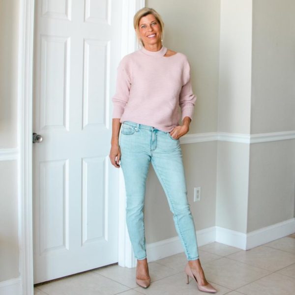 Pink Dinner Date Outfit Ideas for Women over 50