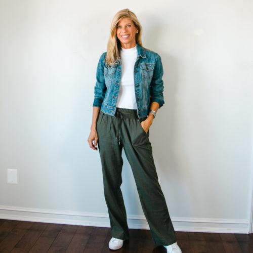 Olive Green Wide Leg Pants with White Sneakers Outfit