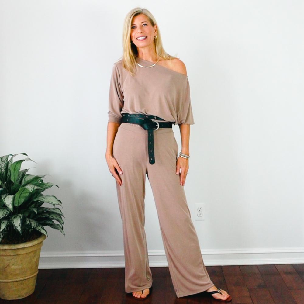 Wide leg outfit with double belt