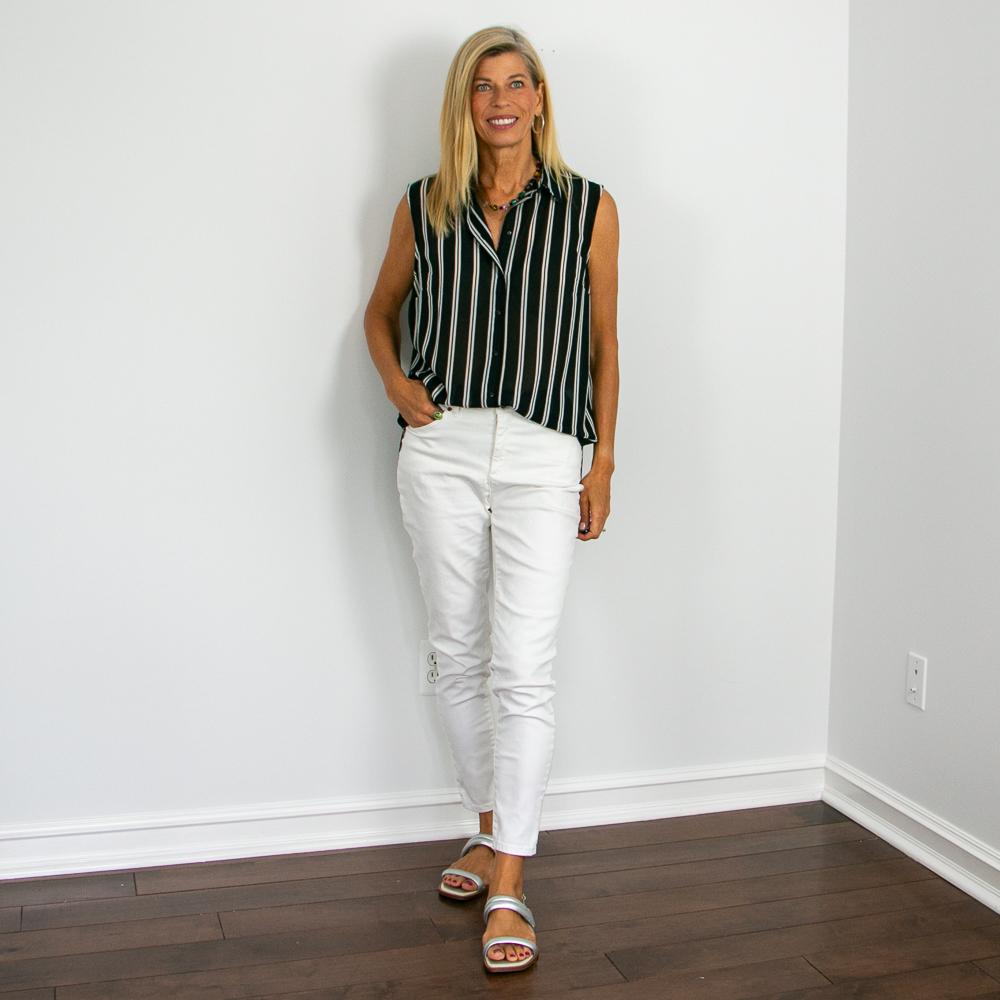 casual summer outfits white pants