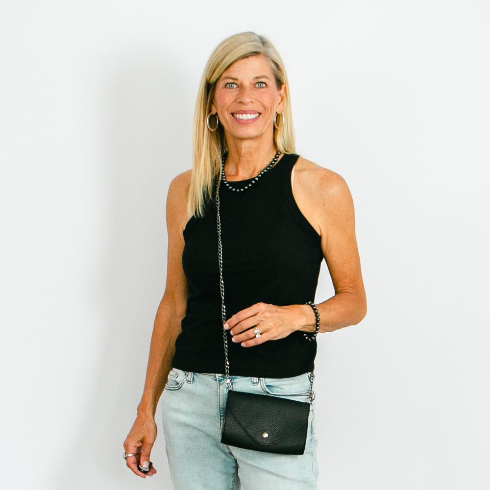 Casual Black High Neck Tank Top & Light Wash Jeans Outfit
